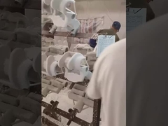 Piezas que trabajan a máquina del CNC
